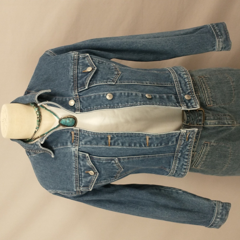 Vintage Gap Denim Short Trucker Jean Jacket 100 Cotton Natural Wear